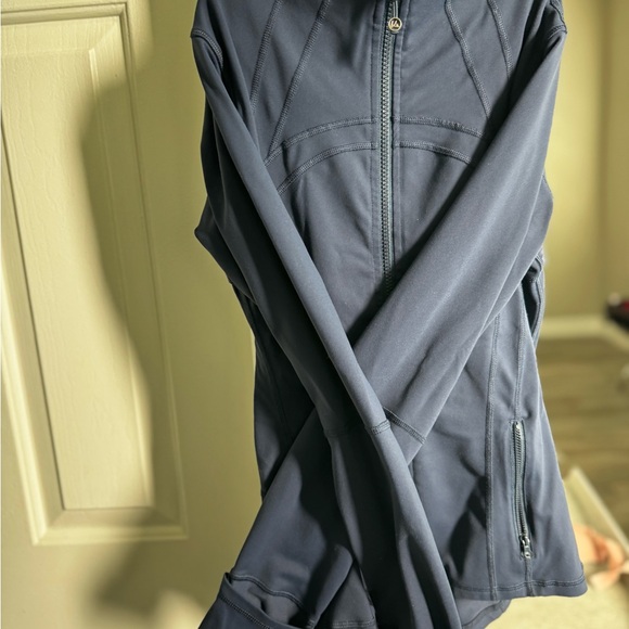 Queenieke Navy Full Zip Jacket with mesh and Thumbholes size small EUC - Picture 12 of 12